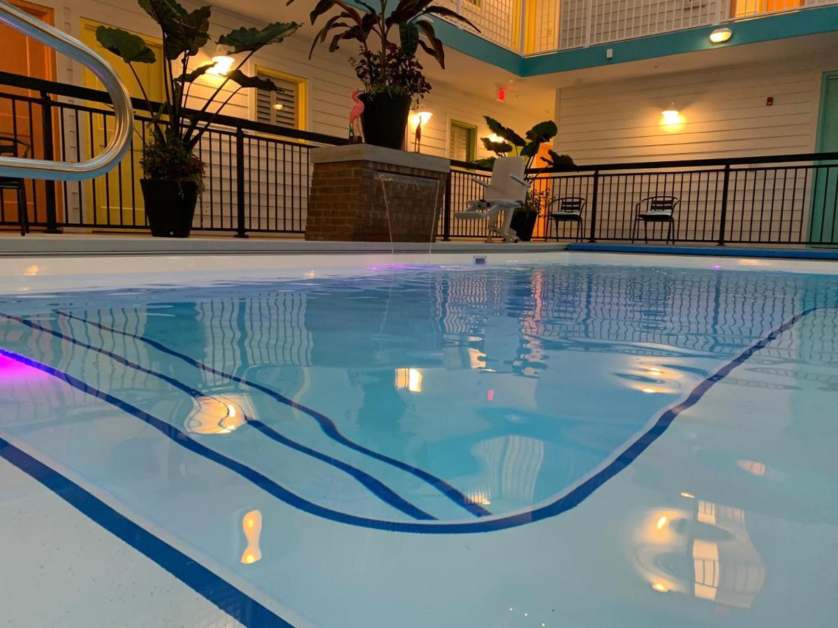 Worthington Of Logan Hotel Екстериор снимка