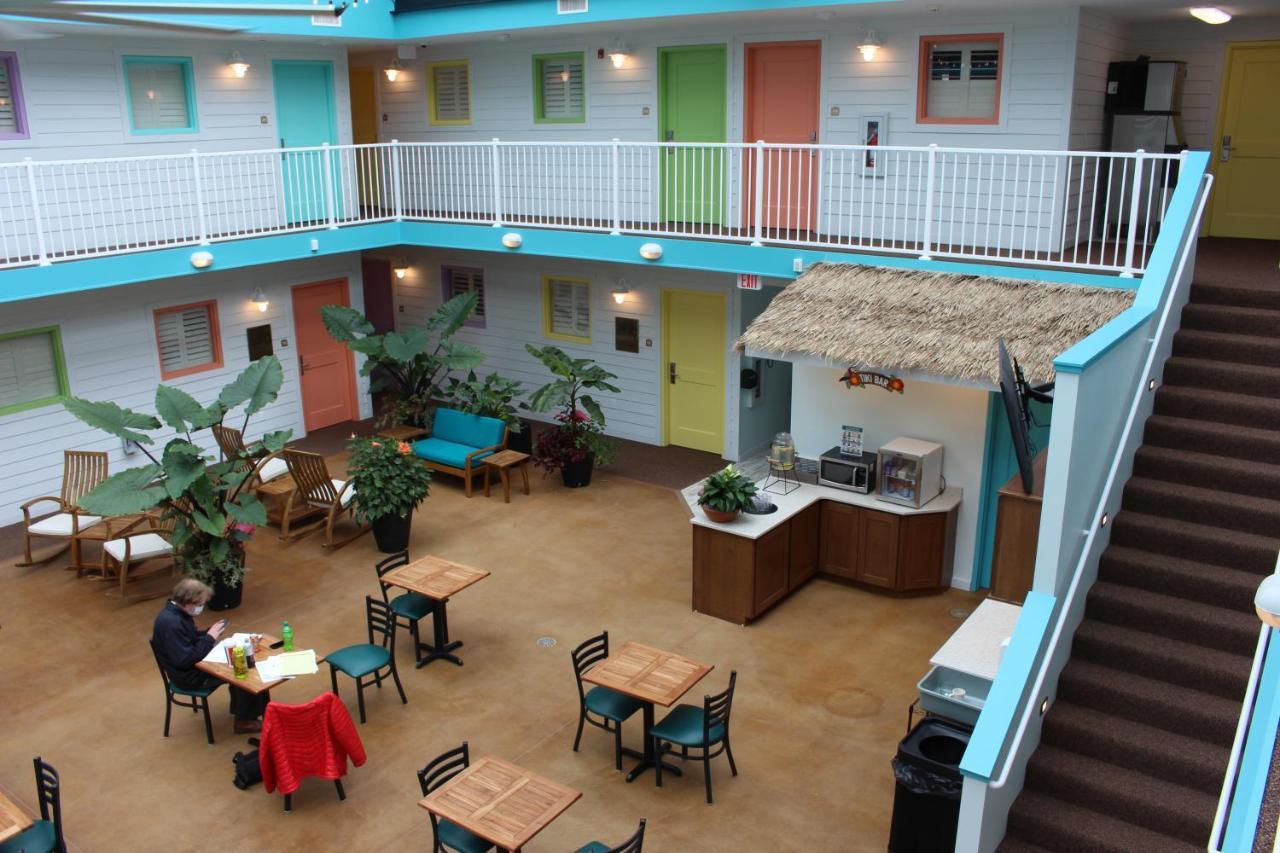Worthington Of Logan Hotel Екстериор снимка